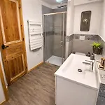 Cite Medievale- Le Remp'art - 3 Confort-au Pied De La Cite- Acces Direct Pietons - Parking Gratuit Apartment Carcassonne