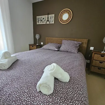 Cite Medievale- Le Remp'art - Confort - Acces Direct Pietons - Parking Gratuit * Carcassonne