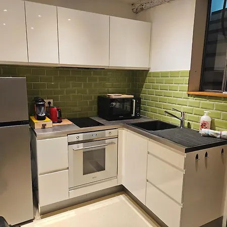 Cite Medievale- Le Remp'art - Confort - Acces Direct Pietons - Parking Gratuit * Carcassonne