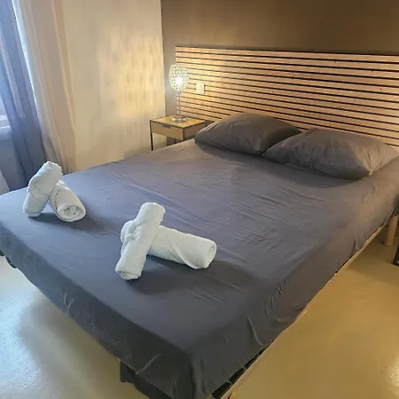 Cite Medievale- Le Remp'art - Confort - Acces Direct Pietons - Parking Gratuit Apartmán