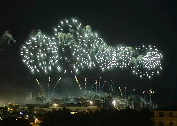 Cite Medievale- Le Remp'art - 3 Confort-au Pied De La Cite- Acces Direct Pietons - Parking Gratuit * Carcassonne