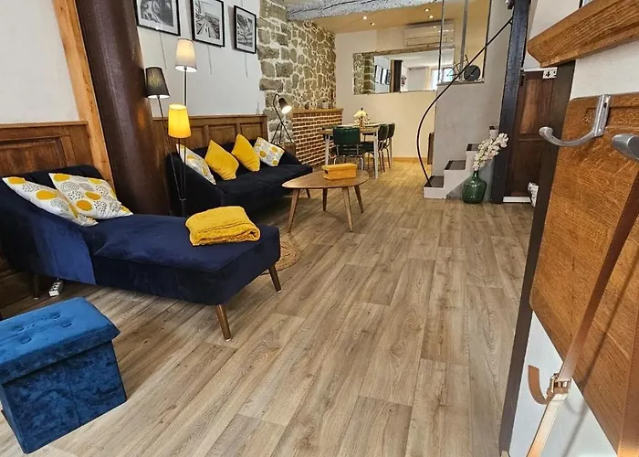 Cite Medievale- Le Remp'art - 3 Confort-au Pied De La Cite- Acces Direct Pietons - Parking Gratuit * Carcassonne